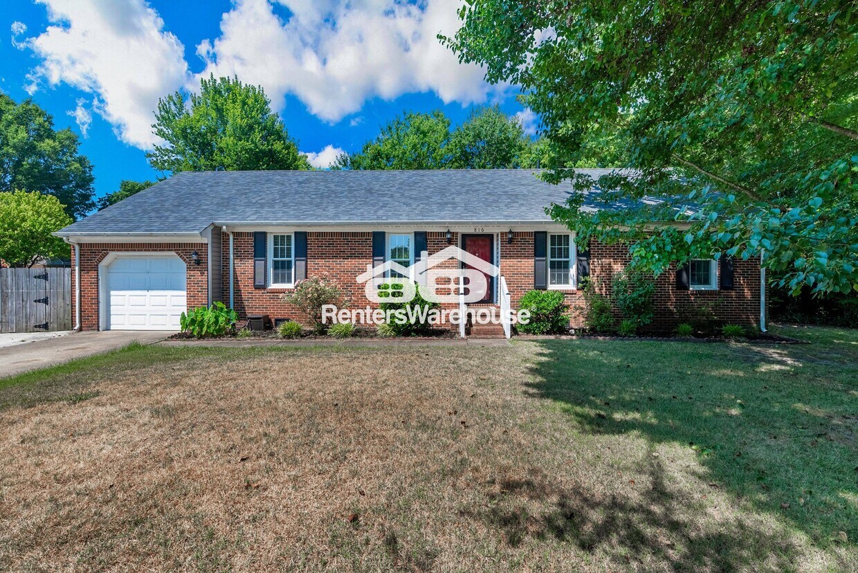 Foto principal - 816 Pin Oak Pl