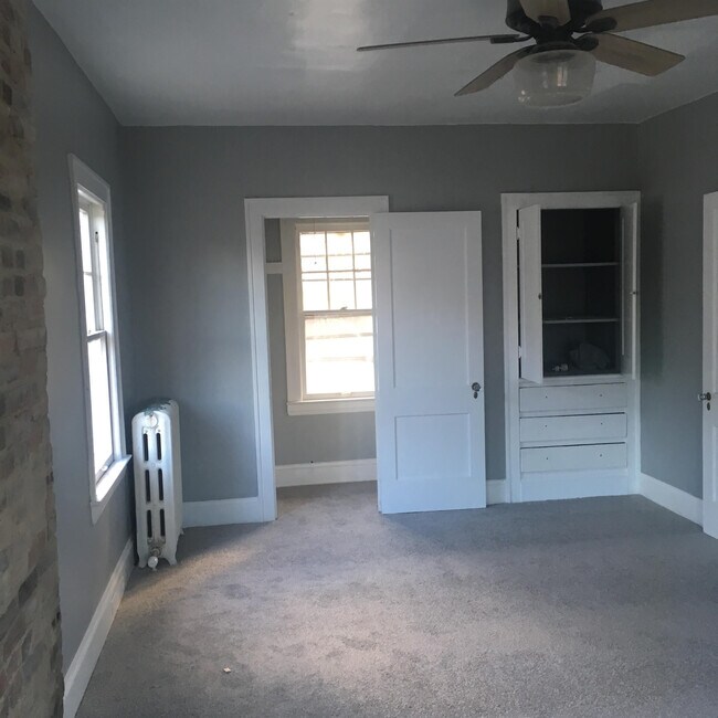 Foto del edificio - 2640 Edgehill Rd