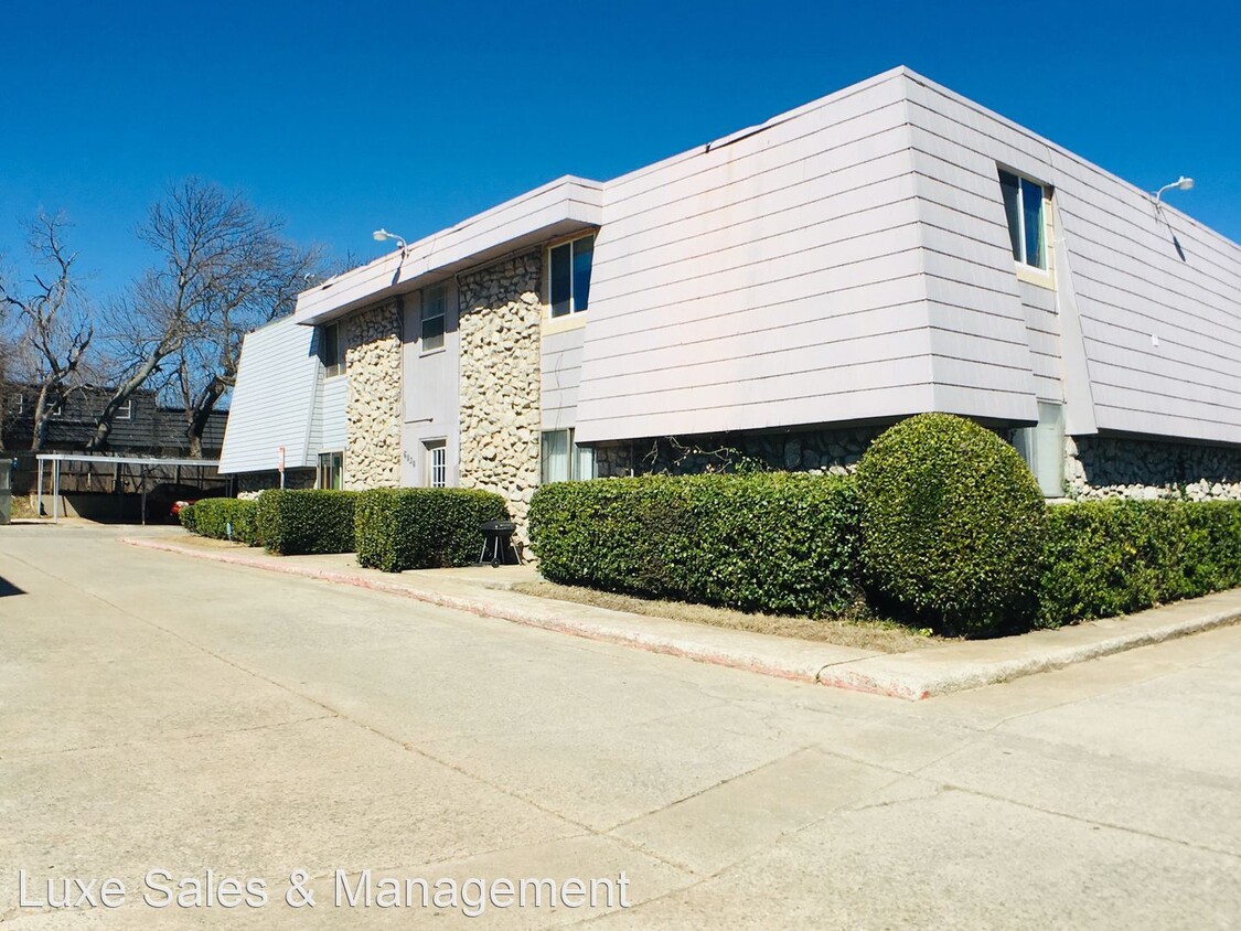 Primary Photo - 1 br, 1 bath House - 6030 NW Expressway Un...