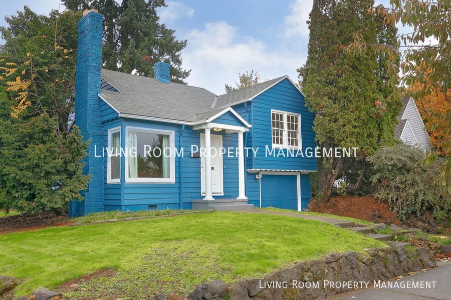 Updated BeaumontWilshire English Cottage House Rental in