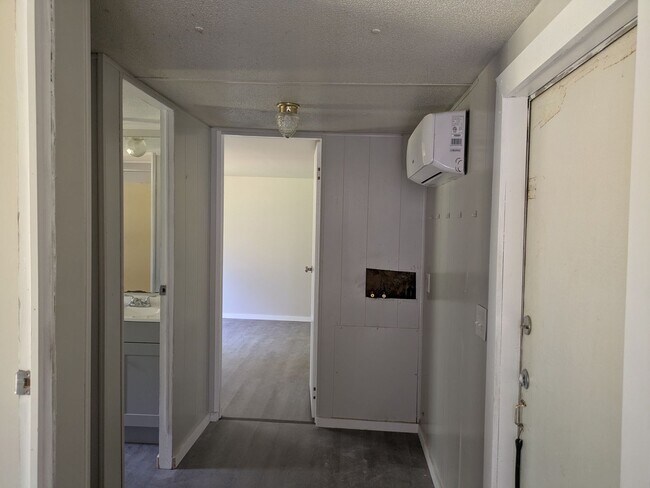 Foto del edificio - Springs Road Estates Unit#25