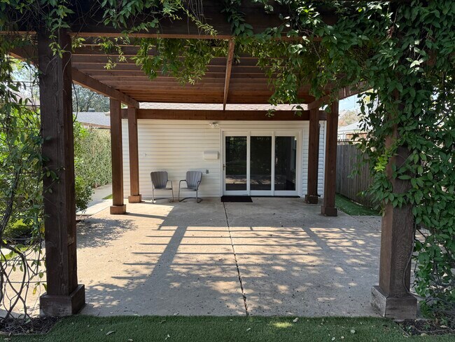 Building Photo - 3925 Gaspar Dr