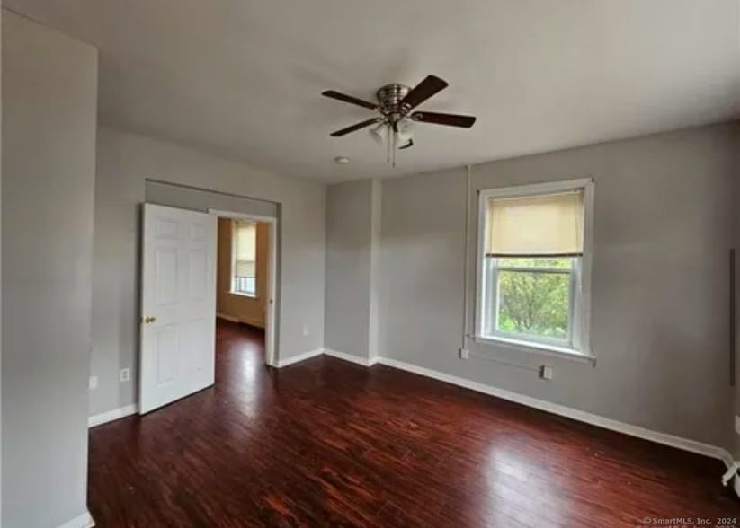 Foto principal - 411 E Main St