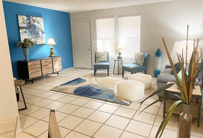 Building Photo - 3901 S Garnett Rd