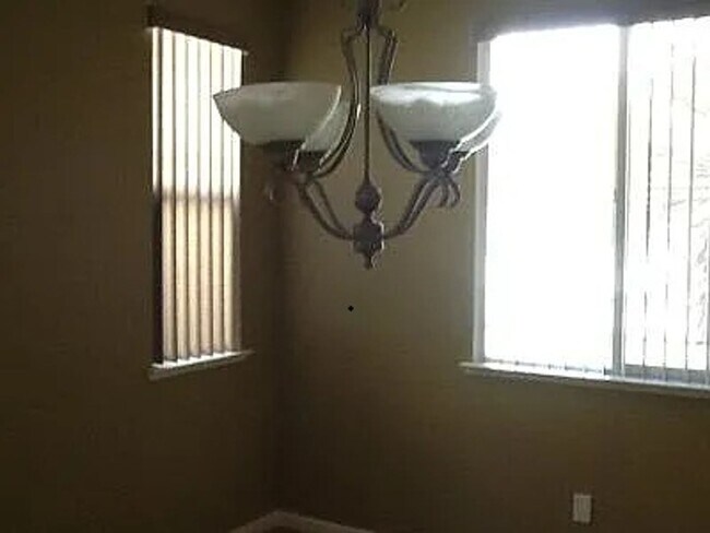 Building Photo - 5552 Waterhole Loop