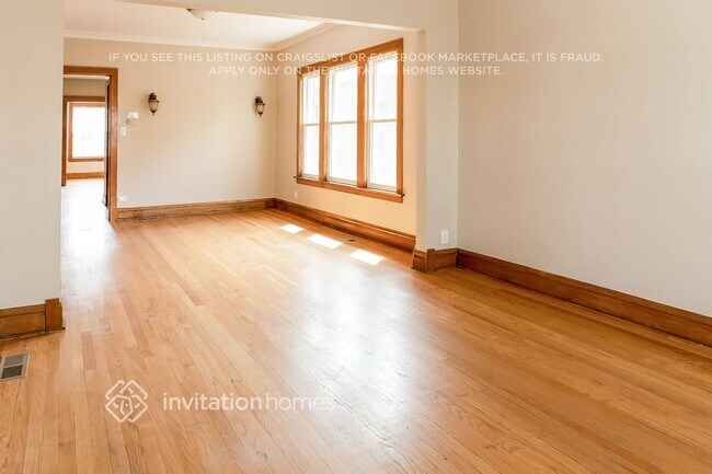 Foto del edificio - 2423 Wesley Ave