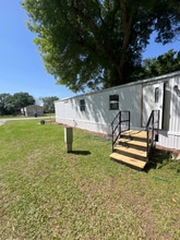 Building Photo - 306 Rockhouse Rd E