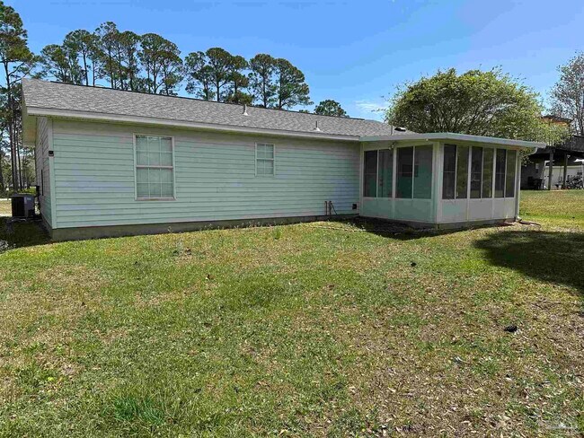 Foto del edificio - 5511 Custer Dr