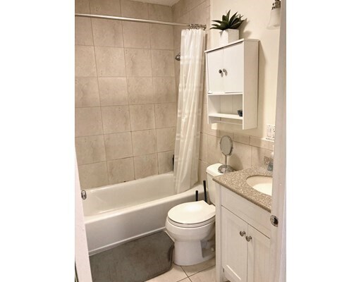 Foto del edificio - 126 Clifton St