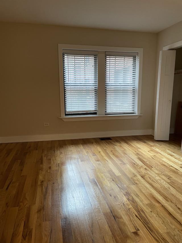 Foto del edificio - 2 bedroom in Evanston IL 60202