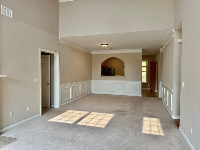 Foto del edificio - 484 Grayson Way