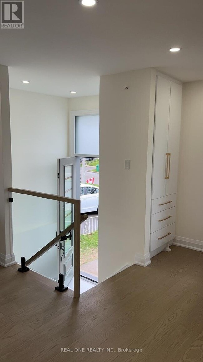 Building Photo - 3366 Strabane Dr