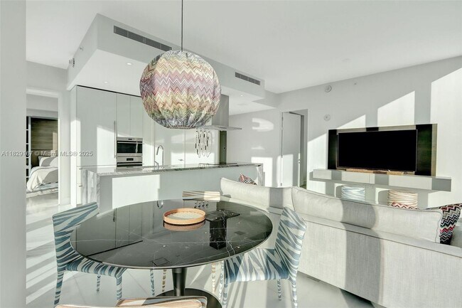 Foto del edificio - 700 NE 26th Terrace