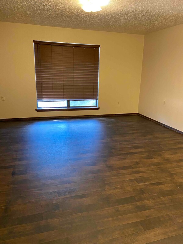 Foto del edificio - 420 Wedgewood St