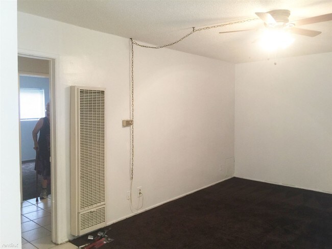 Foto del edificio - 631 Almond Ave