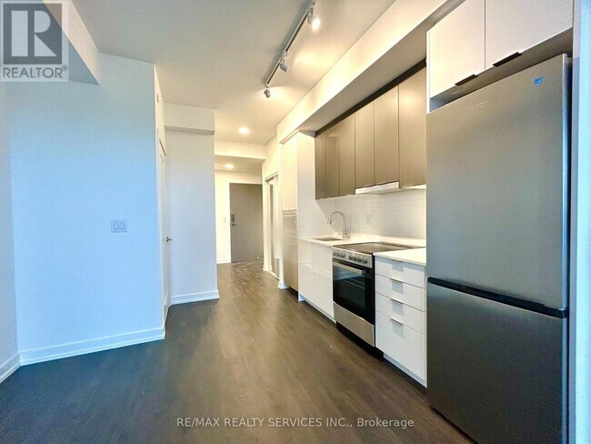 Photo du bâtiment - 9763 Markham Rd