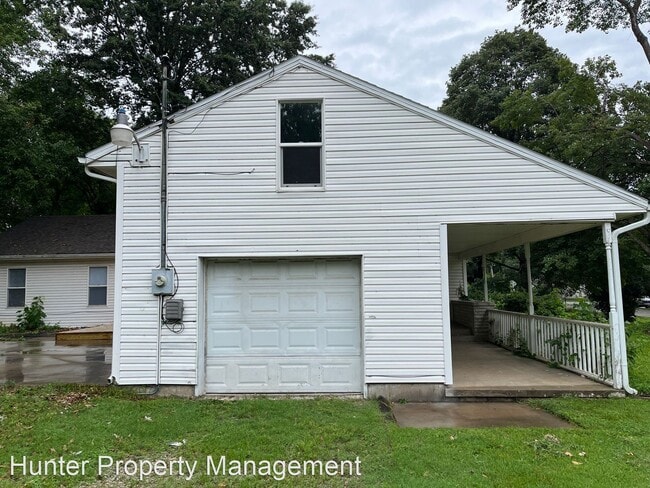 Building Photo - 3 br, 2 bath House - 2229 S Grant Ave