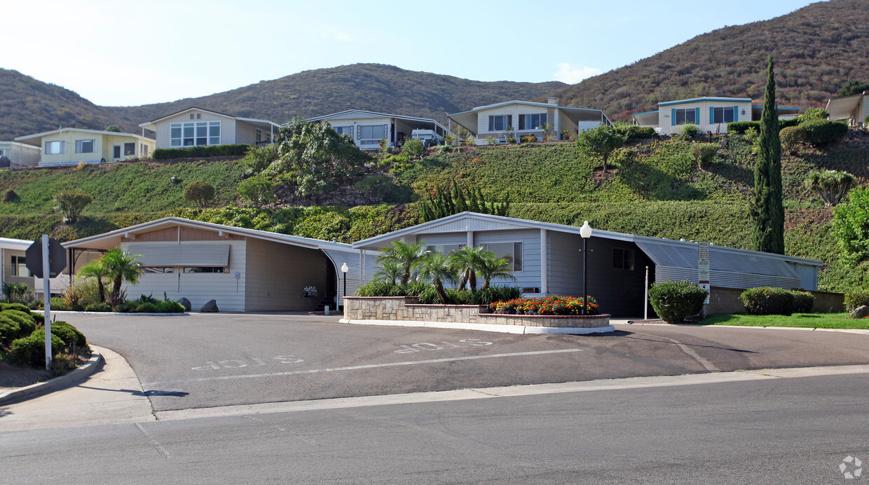 Foto del edificio - Highlands Mobile Home Park