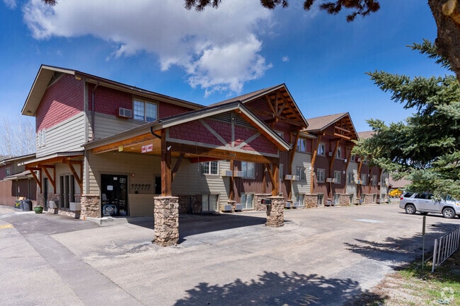 Building Photo - Oxbow Apartments
