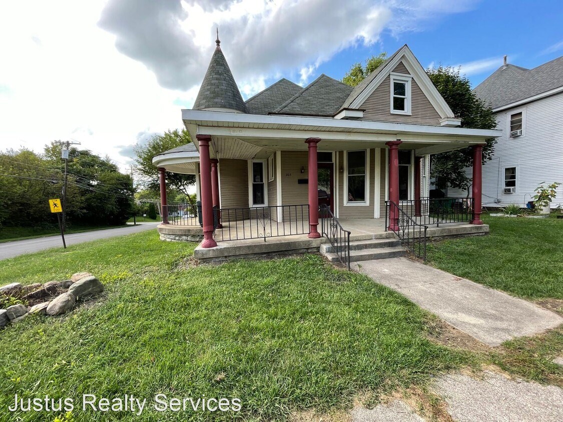 Primary Photo - 2 br, 1 bath House - 203 N 10th