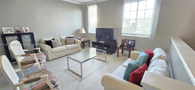 Building Photo - 2945 NE 185th St