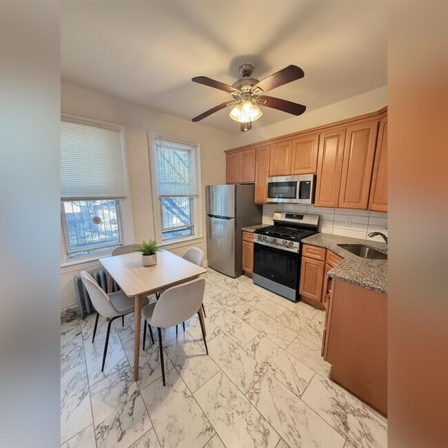 Foto del edificio - 95 Rutgers Ave