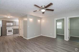 Building Photo - 303 S Magnolia St