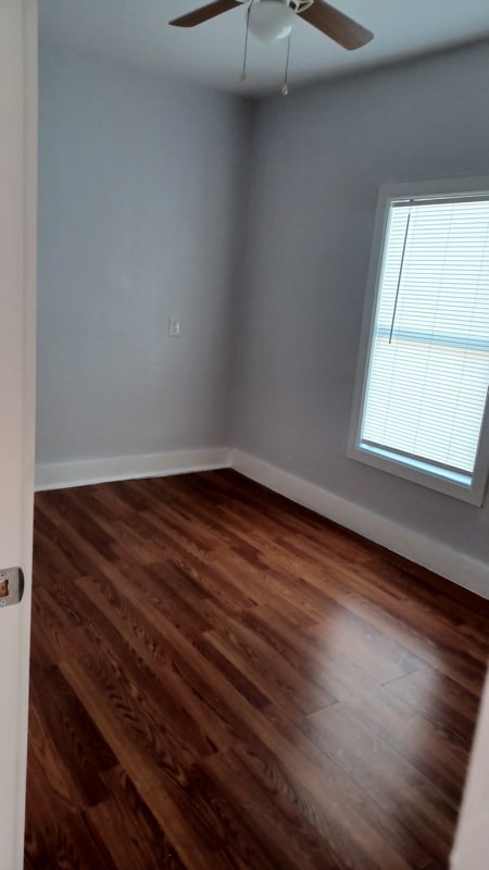 Building Photo - 1022 E Monroe Ave