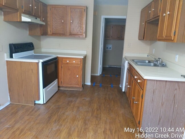 Photo - 1200 Hidden Creek Dr House