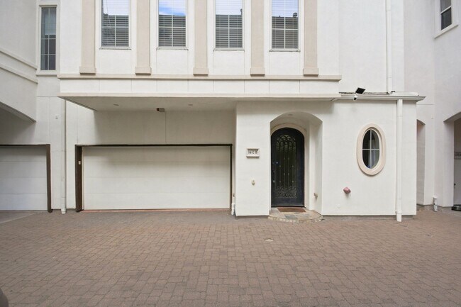 Foto del edificio - 1652 Norfolk St