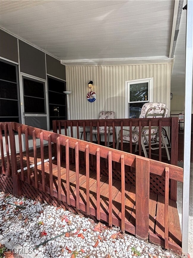 Building Photo - 207 Harvest Ln