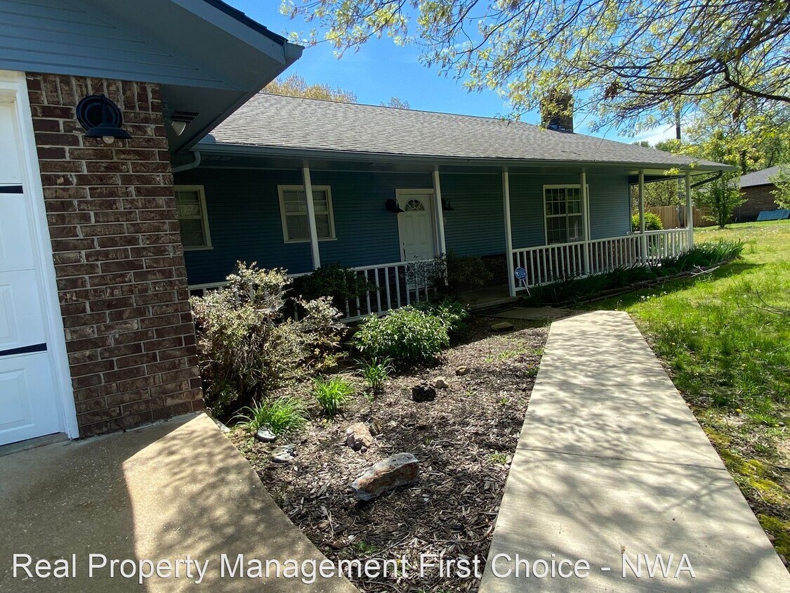 Primary Photo - 3 br, 3 bath House - 20466 Sonora Road