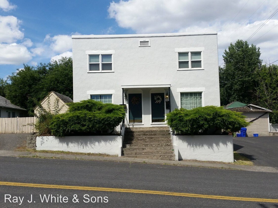 Primary Photo - 512-514 8th St