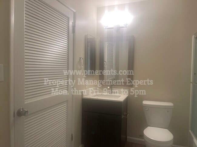 Foto del edificio - 8054 N El Dorado St