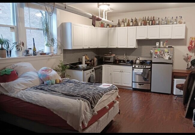 Foto del edificio - 2129 N Dayton St