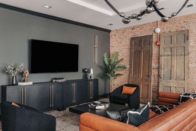 Foto del edificio - 240 Rep. John Lewis Way N