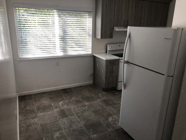 Eating area off kitchen - 63 S 9th St