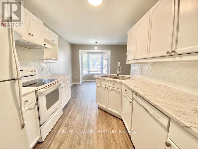 Photo du bâtiment - 50 Chapman Ct