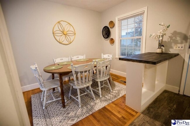 Foto del edificio - 150 Central Dr