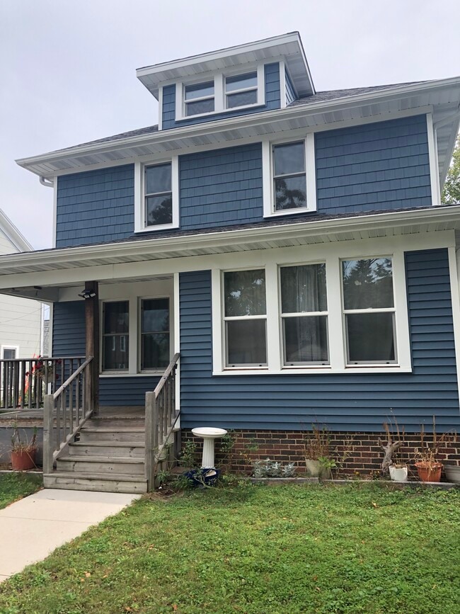 Front of house - 1711 N 19th St