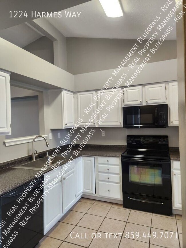 Building Photo - Charming 3 Bedroom 2 Bath Home in Andover