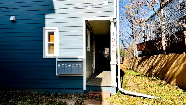 Building Photo - 1039 Maxwell Ave