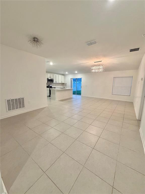 Building Photo - 2704 Pioneer Trl