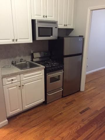 Primary Photo - 454 9th Ave