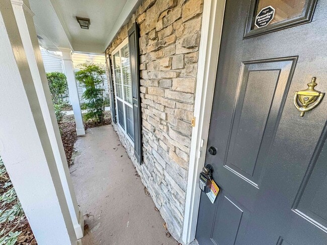 Building Photo - Legacy Park - Beautiful 3BR Home