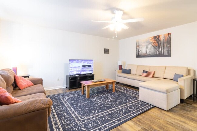 Foto del edificio - 752 Compass Trl