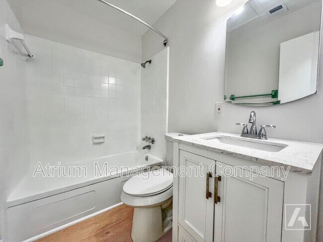 Foto del edificio - 615 Lakeview St