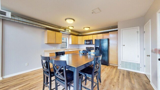 Photo - 2033 W 30th Ave Apartment