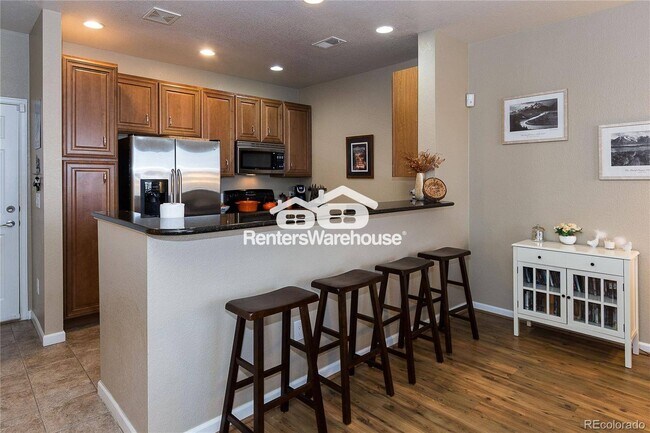 Foto del edificio - 1765 S Buchanan Cir