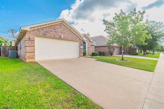 Foto del edificio - 8249 Fall Crest Dr